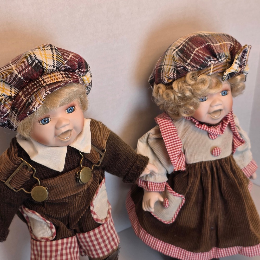 VTG Duck House Heirloom Porcelain Dolls Brother Sister Set W/Stands Bisque 12" - Picture 4 of 6